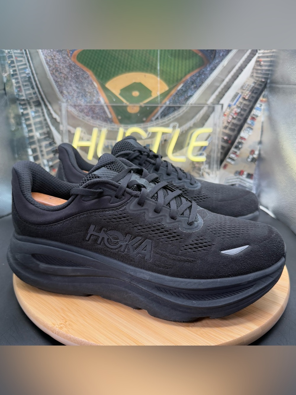 Hoka One One Bondi 9 Triple Black (Men’s) Size 9.5 4E (X-Wide)